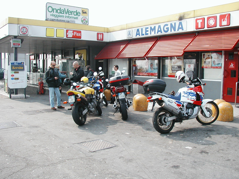 16.03.02 autogrill 2